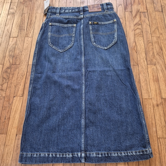 Lee Dark Blue Button-Front Denim Midi Skirt - Picture 2 of 7